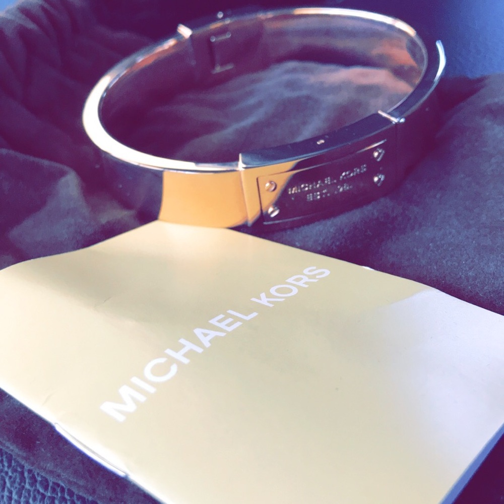 MICHAEL KORS BRACELET - Picture 2 of 3